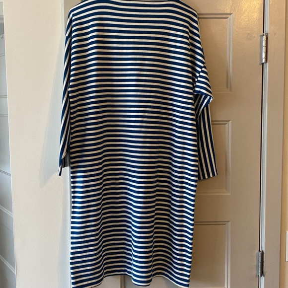 Women’s J. Crew Long Sleeve Knee Length Dress with front pockets. Brand New !! - Picture 2 of 4